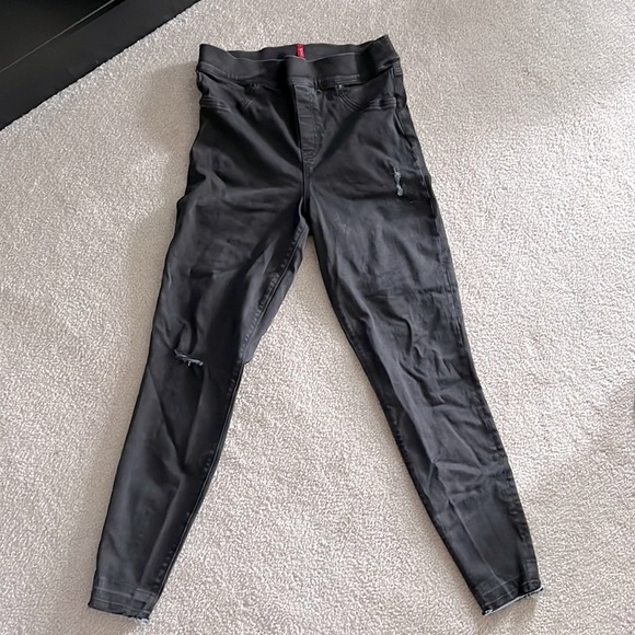 SPANX Denim - Spanx Vintage Distressed Ankle Skinny Jeans